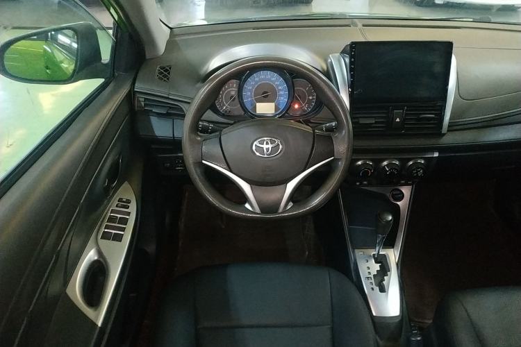 Used Toyota YARiS L Zhi Xuan 2014 1.5G Automatic Xuan Dong Edition Steering Wheel