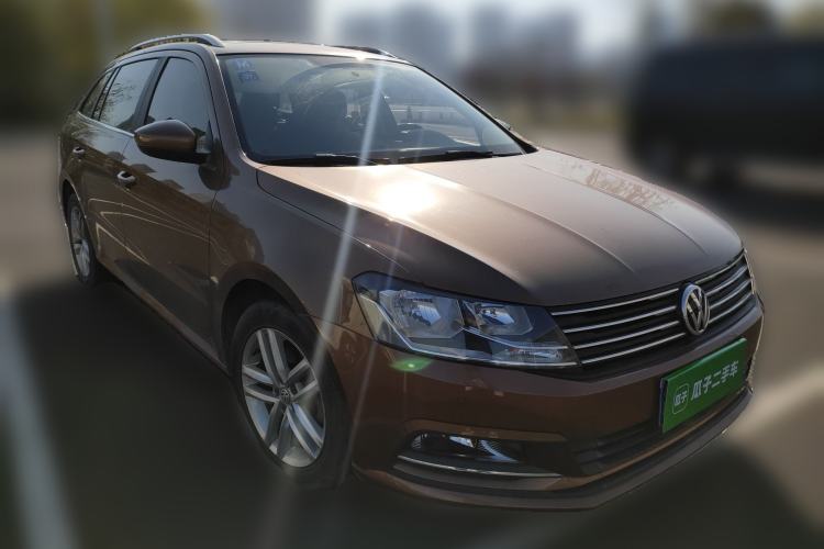 Used Volkswagen Gran Lavida 2017 180TSI DSG Comfort Edition Front Right 45 Deg