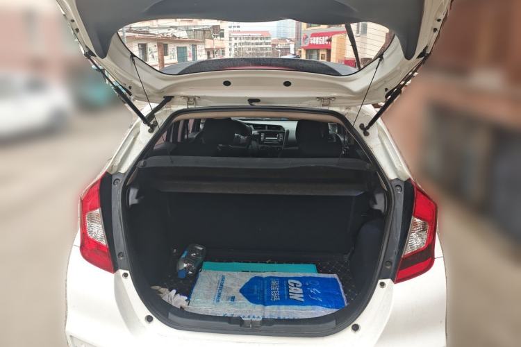 Used Honda Fit 2018 1.5L Manual Comfort Version
