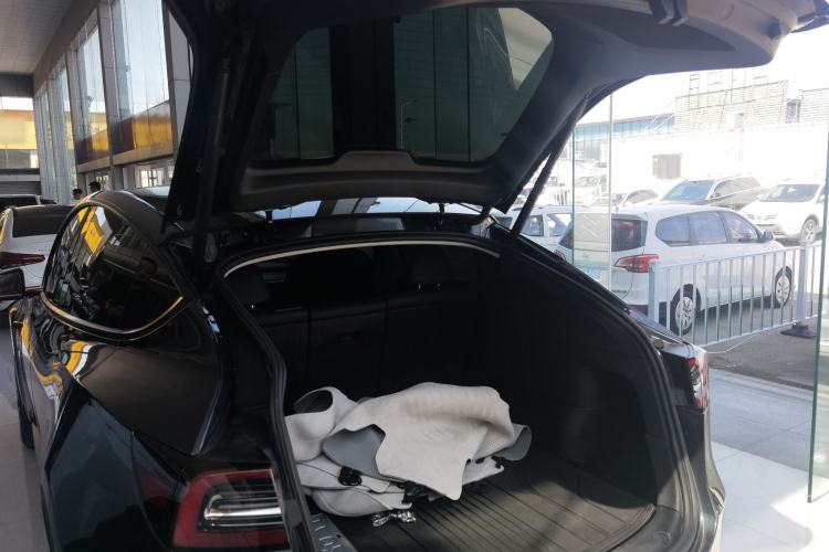 Used Tesla Model Y 2024 Rear-Wheel-Drive Version
