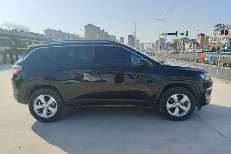 Used Jeep Compass 2017 200T Automatic Comfort Edition