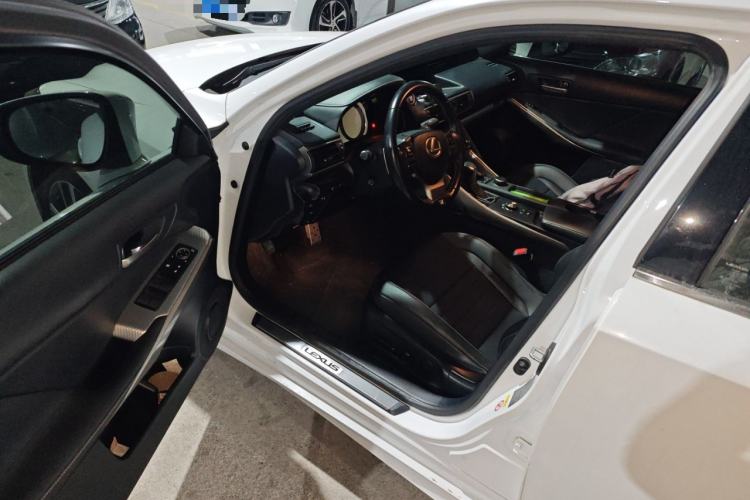 Used Lexus IS 2017 300 F SPORT Edition
