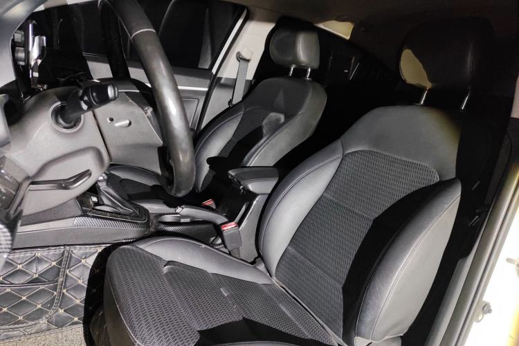 Used Hyundai Elantra (6th Generation / Lingdong) 2016 1.6L Automatic ZhiXuan · Luxury Version
