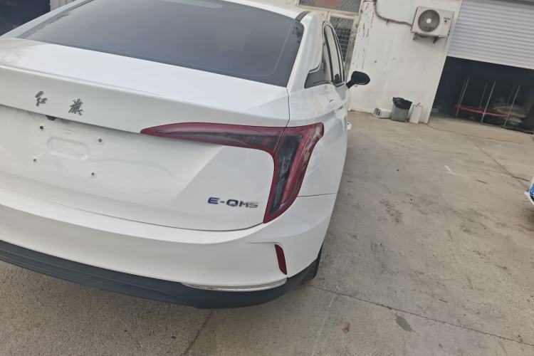 Used Hongqi E-QM5 2022 431 km Charge & Enjoy Edition
