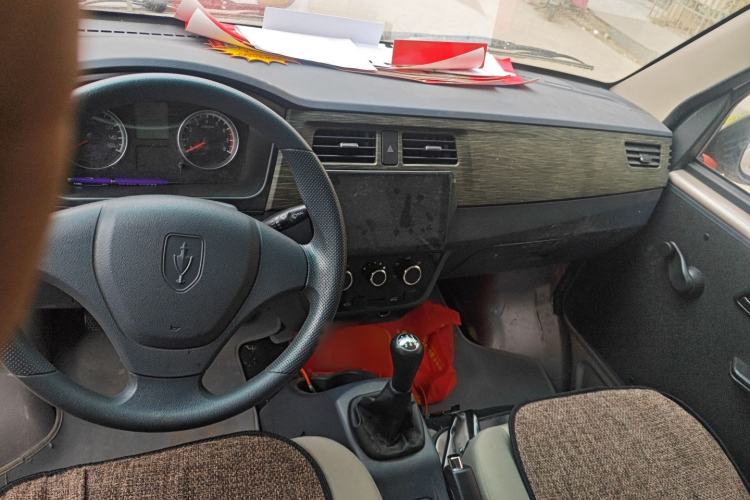 Used Jinbei Hiace X30 2024 1.5L Wealthy Van Model 2/5 Seats
