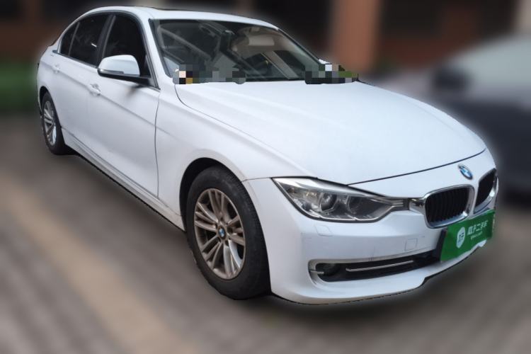 Used BMW 3 Series 2014 320Li Fashion Model Front Right 45 Deg