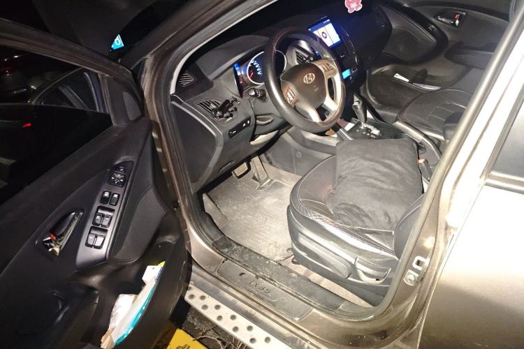 Used Hyundai ix35 2012 2.0L Automatic Two-Wheel Drive Elite Edition GLS
