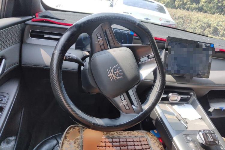 Used BYD Qin PLUS 2025 DM-i Smart Drive 55KM Leading Model
