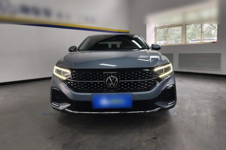 Used Volkswagen Passat 2022 330TSI Starry Luxury Edition
