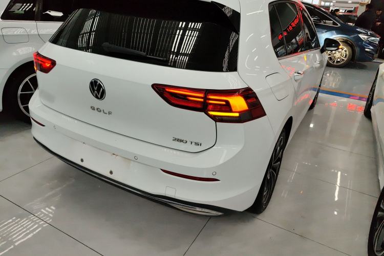 Used Volkswagen Golf 2023 Facelift 280TSI DSG Pro
