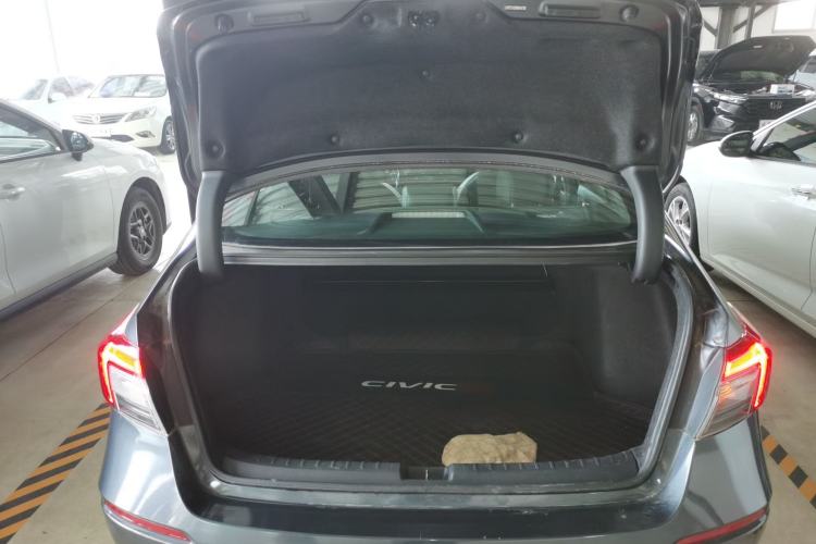 Used Honda Civic 2022 240TURBO CVT Dynamic Edition
