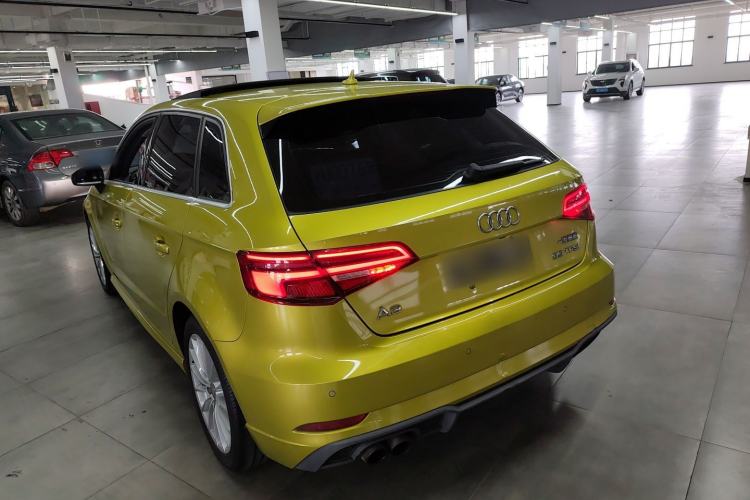 Used Audi A3 2018 30th Anniversary Edition Sportback 35 TFSI Fashion Model
