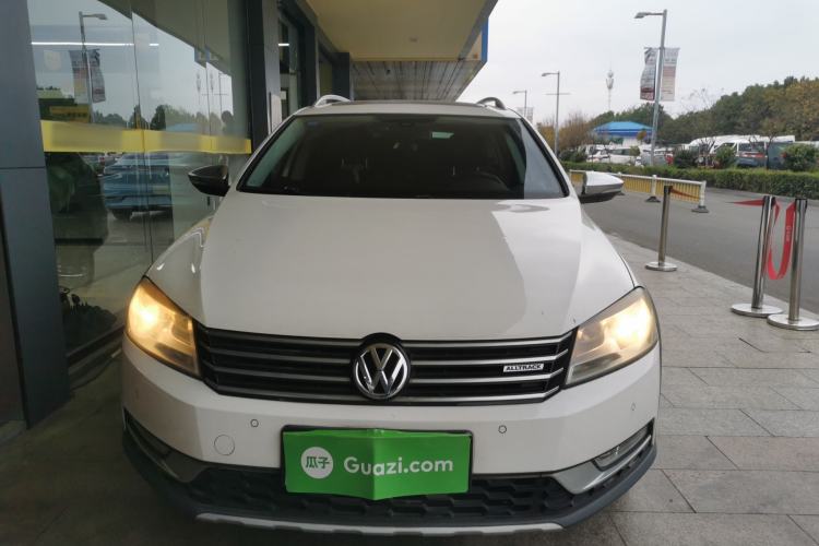 Used Volkswagen Magotan 2012 Travel Edition 2.0 TSI 4x4 Comfort Version
