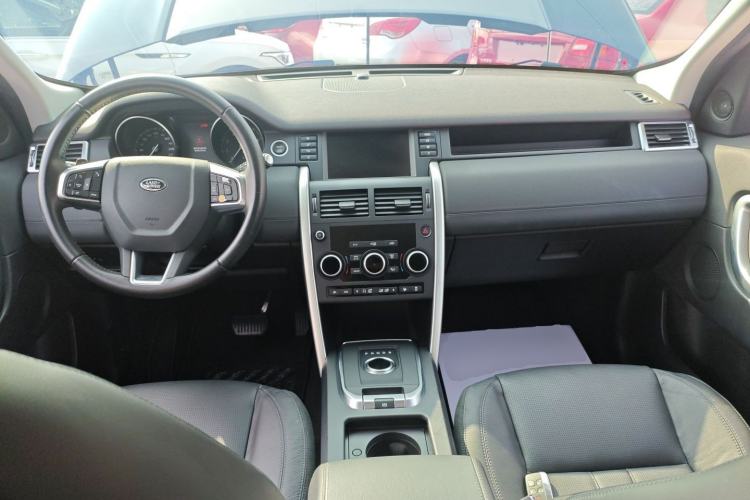 Used Land Rover Discovery Sport 2017 2.0T SE
