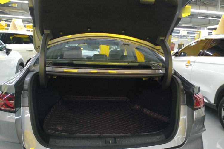 Used BYD Qin L 2024 DM-i 120KM Beyond Model Trunk