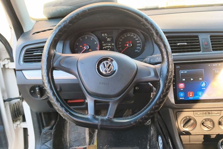 Used Volkswagen Lavida 2017 1.6L Manual Fashion Edition
