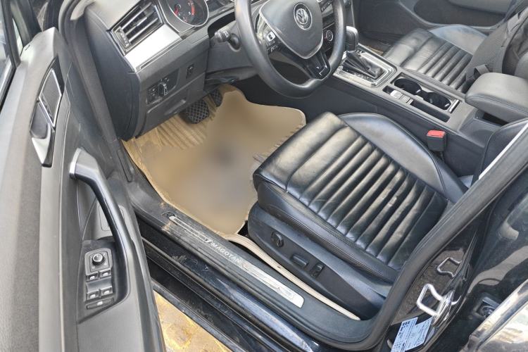 Used Volkswagen Magotan 2017 330TSI DSG Leading Model Driver Seat