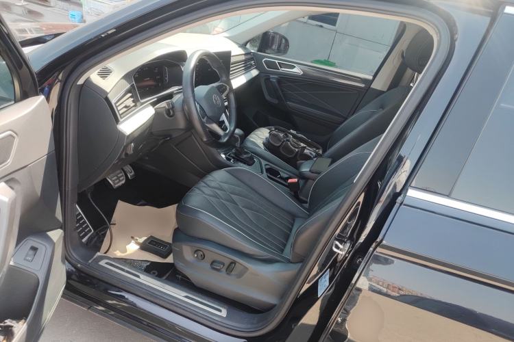 Used Volkswagen Tiguan L 2024 330TSI Automatic Two-Wheel Drive R-Line Enhanced Edition Left Front Seat