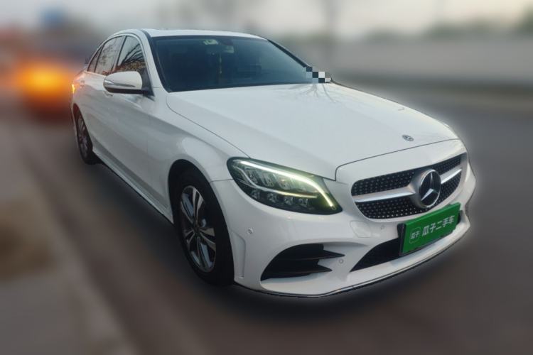 Used Mercedes-Benz C-Class 2020 C 200 L Fashion Edition Sport Version Front Right 45 Deg