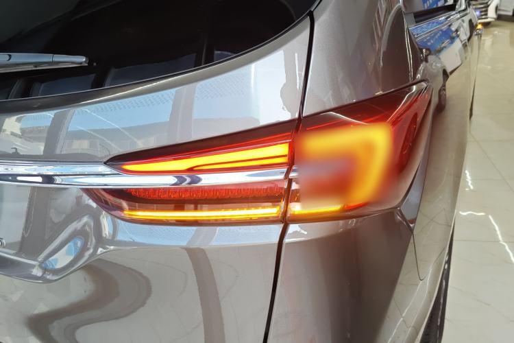 Used Buick GL8 2023 Facelifted Land Cruiser Executive Luxury Version