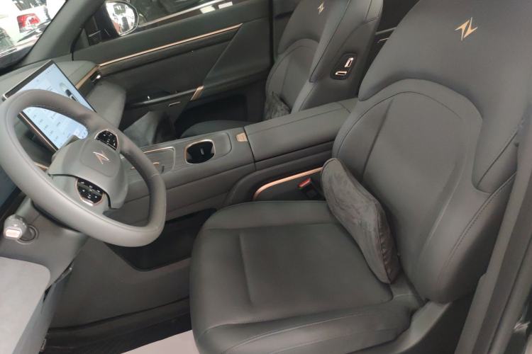 Used Dongfeng eπ eπ008 2024 210Max Range-Extended Version 6 Seats