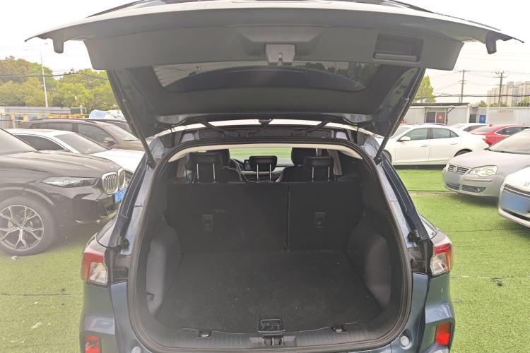 Used Ford Escape 2020 EcoBoost 245 Two-Wheel-Drive Titanium Edition
