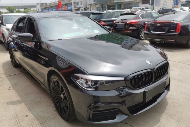 Used BMW 5 Series 2019 530Li Leading Model M Sport Package Front Right 45 Deg