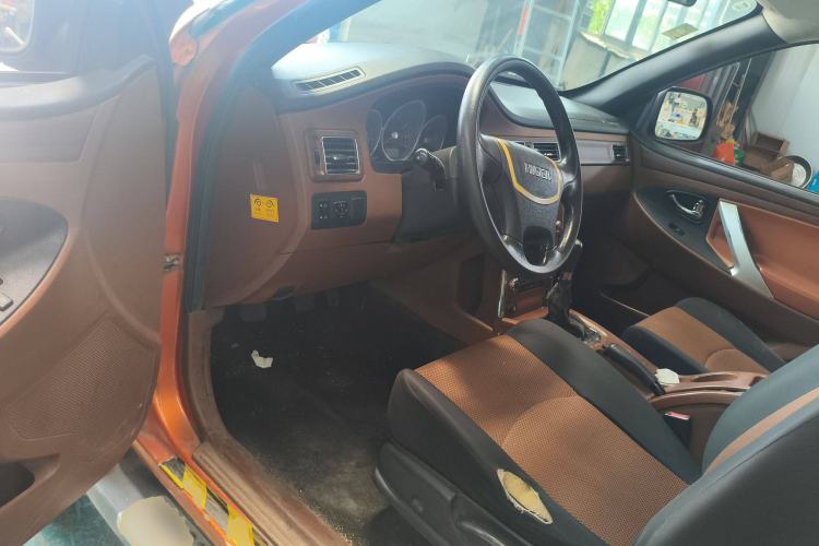 Used Higer Longwei 2015 2.8T Diesel Manual Two-Wheel Drive Big Double Classic Edition JE493
