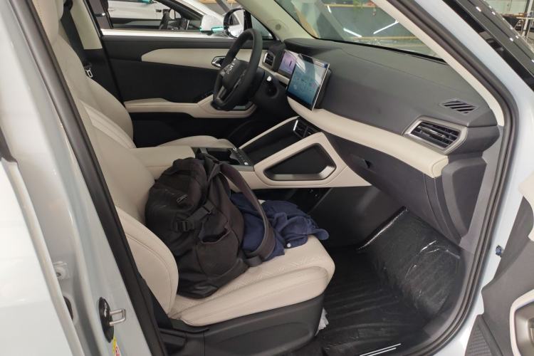 Used BYD Yuan UP 2025 Model 301KM Leading Version