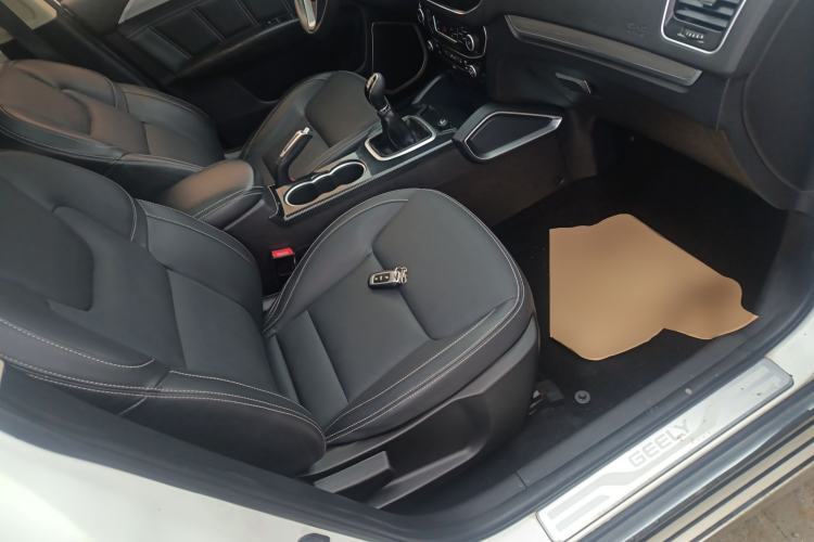 Used Geely Auto Vision X6 2016 1.8L Manual Luxury Model
