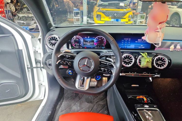 Used Mercedes-Benz A AMG 2024 Facelift AMG A 35 L 4MATIC Steering Wheel