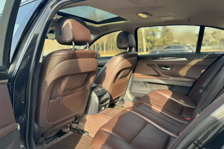 Used BMW 5 Series 2014 525Li Luxury Design Package
