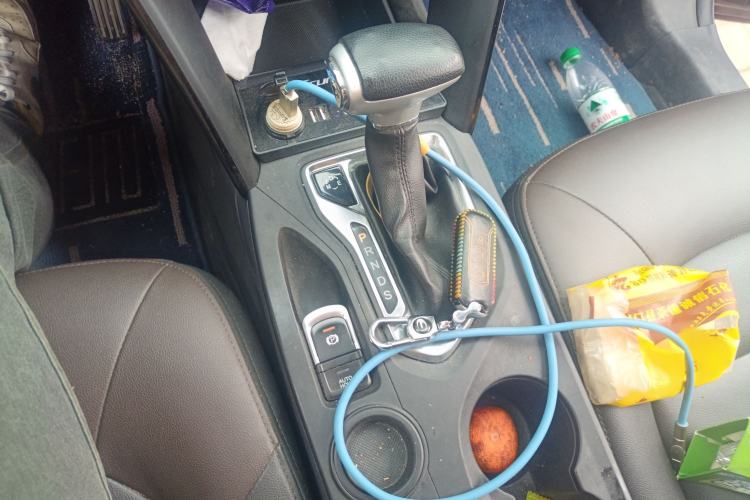 Used GAC Trumpchi GS4 2017 235T Automatic Two-Wheel Drive Elite Edition Gear Lever