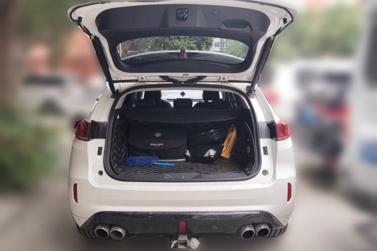 Used Wey VV7 2017 2.0T Flagship Model Trunk