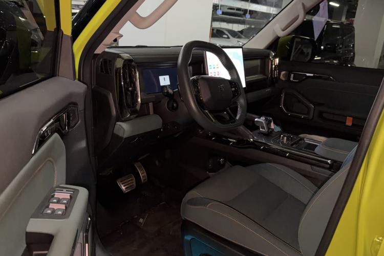 Used JETOUR Traveler 2023 2.0T Four-Wheel Drive Conqueror
