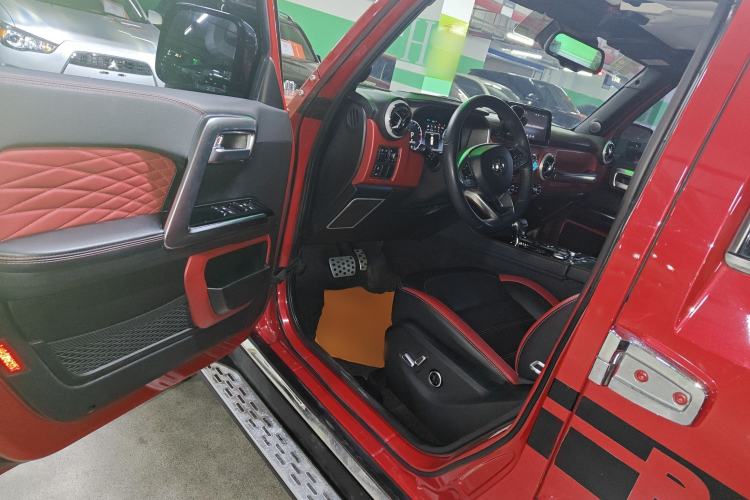 Used BAIC Off-Road BJ40 2018 PLUS 2.3T Automatic Four-Wheel Drive Flagship Version China V Emission Standard Driver Seat