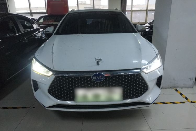 Used BYD e2 2020 Upgraded Version Long-Range Edition Luxury Model Front