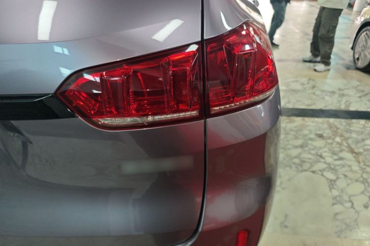 Used Wey VV5 2017 2.0T Flagship Edition
