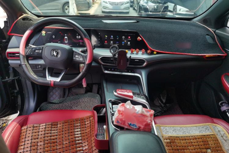 Used CHANGAN UNI-T 2020 1.5T Prestige Version
