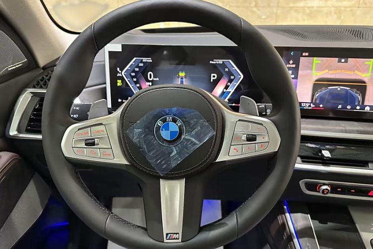 Used BMW X5 2025 Model, xDrive 30Li Prestige M Sport Night Package
