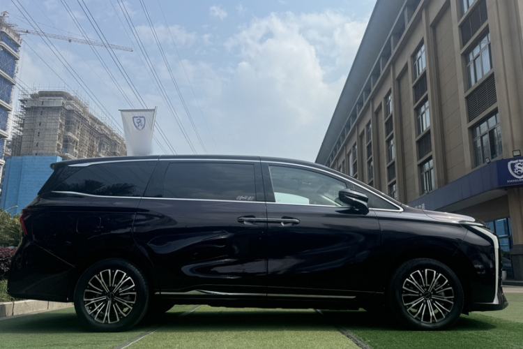 Used FORTHING Xinghai V9 2024 1.5TD 200km Qingyunti Series Premium Version Exterior 2