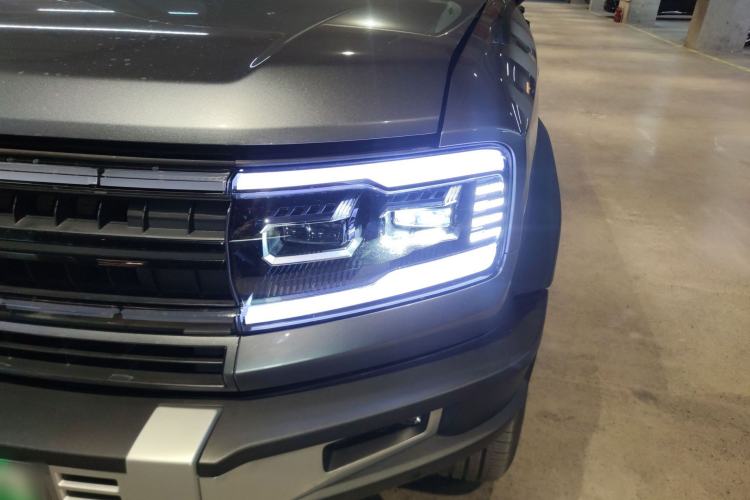 Used Formula Leopard Leopard 5 2023 Explore Edition