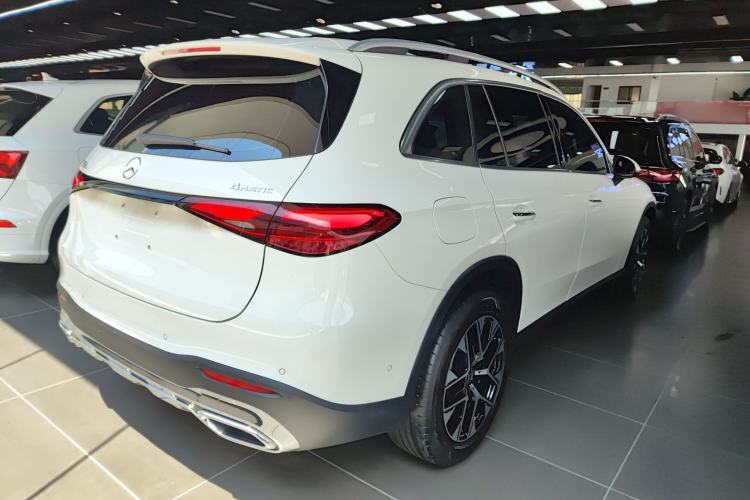 Used Mercedes-Benz GLC 2023 GLC 260 L 4MATIC Dynamic Edition 5-seater Rear Right 45 Deg