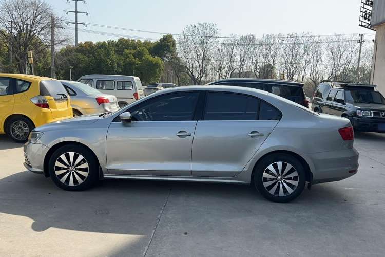 Used Volkswagen Sagitar 2017 180TSI Automatic Luxury Edition
