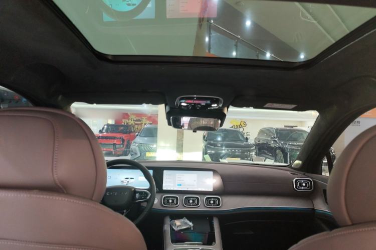 Used Chery Tiggo 9 2025 2.0T Dual-Clutch Two-Wheel Drive Luxury Edition 5 Seats