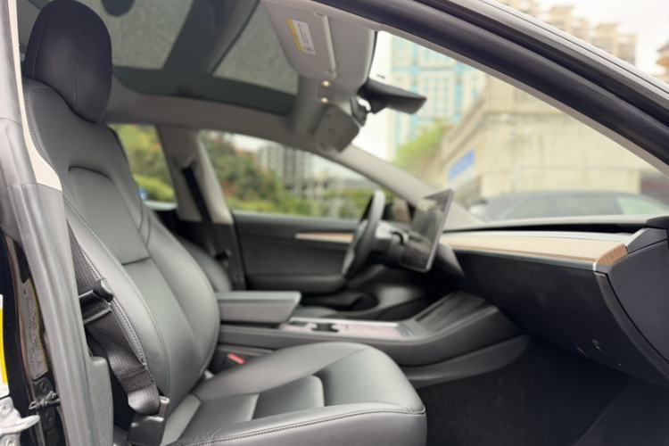 Used Tesla Model 3 2021 Standard Range Rear-Drive Upgraded Version Right Front Seat