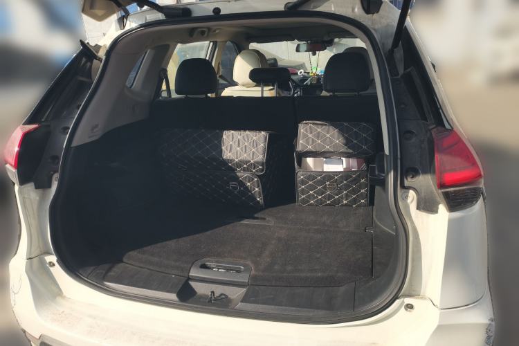 Used Nissan X-Trail 2019 2.0L CVT Smart Connect Comfort Edition 2WD Trunk