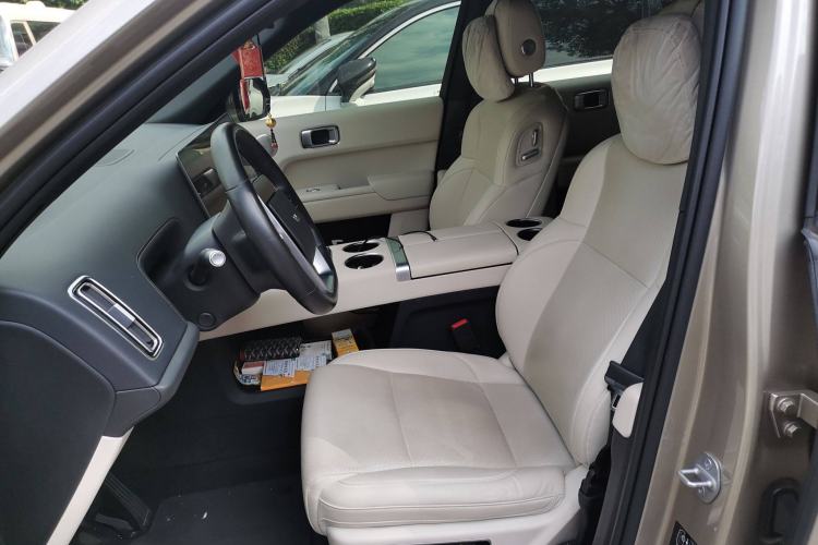 Used Li Auto L9 2022 Max model