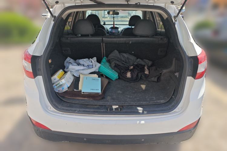 Used Hyundai ix35 2013 2.0L Automatic Two-Wheel Drive Smart GLS China IV Standard Trunk