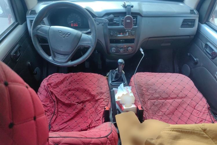 Used Wuling Rongguang 2014 1.2L S Base Model